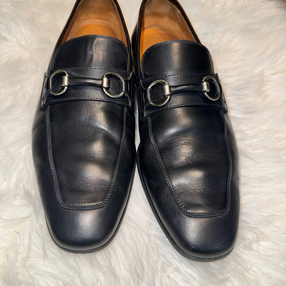 Magnanni Black Leather Slip-On Loafers - Picture 11 of 11